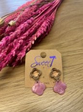 Inspired oorbellen roze